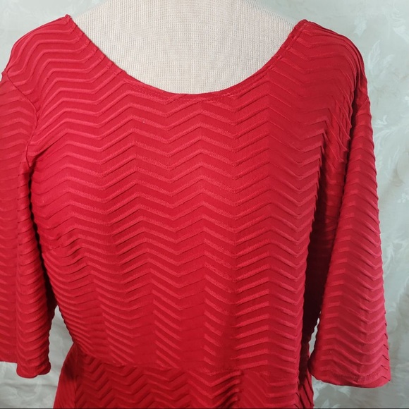 Enfocus Dress - Picture 3 of 6